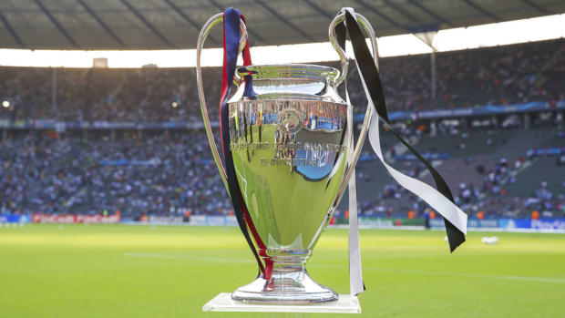 champions-league-trophy-draw.jpg